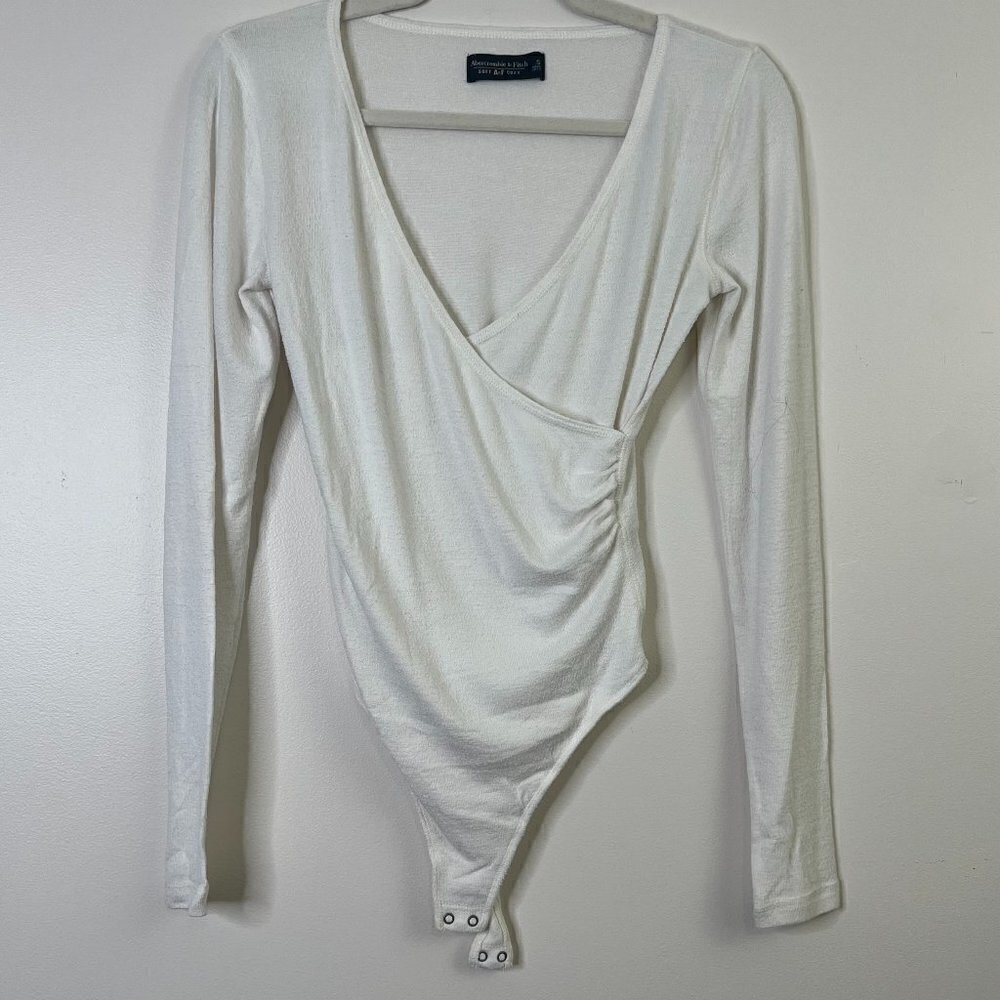 Abercrombie & Fitch Soft A&F Cozy Surplice Cross Front White Cream Bodysuit Sz S